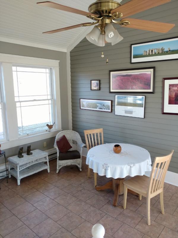 Country Diamond Guest House Sidney Exterior photo